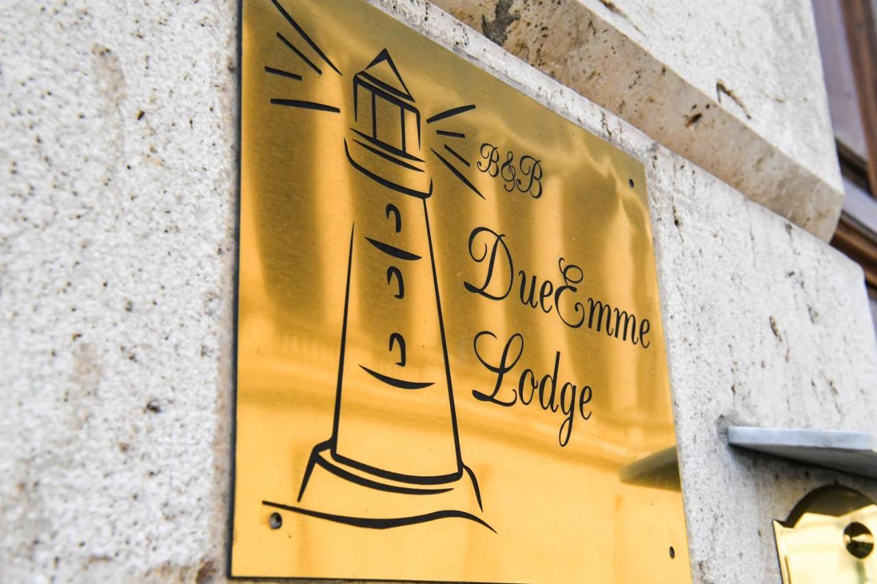 "Dueemme Lodge" , A Pochi Passi Dal Porto Livorno Exterior photo